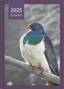 2025 COLLINS DIARY A51 NZ BIRDS DAY TO A PAGE